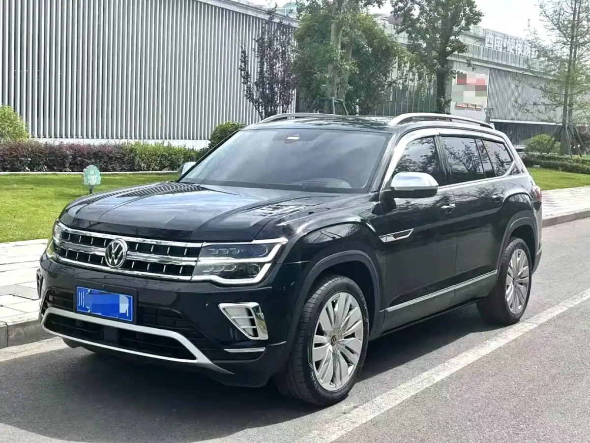VOLKSWAGEN TERAMONT  2022
