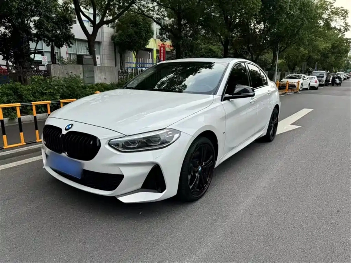 BMW 1-SERIES  2020
