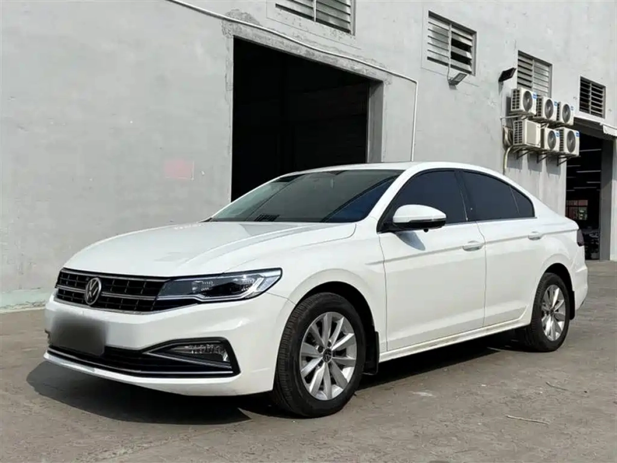 VOLKSWAGEN BORA  2021