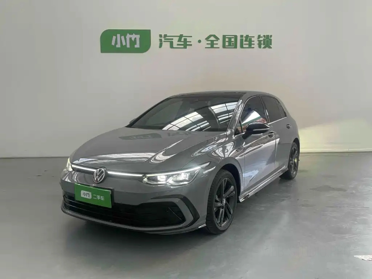 VOLKSWAGEN GOLF  2021