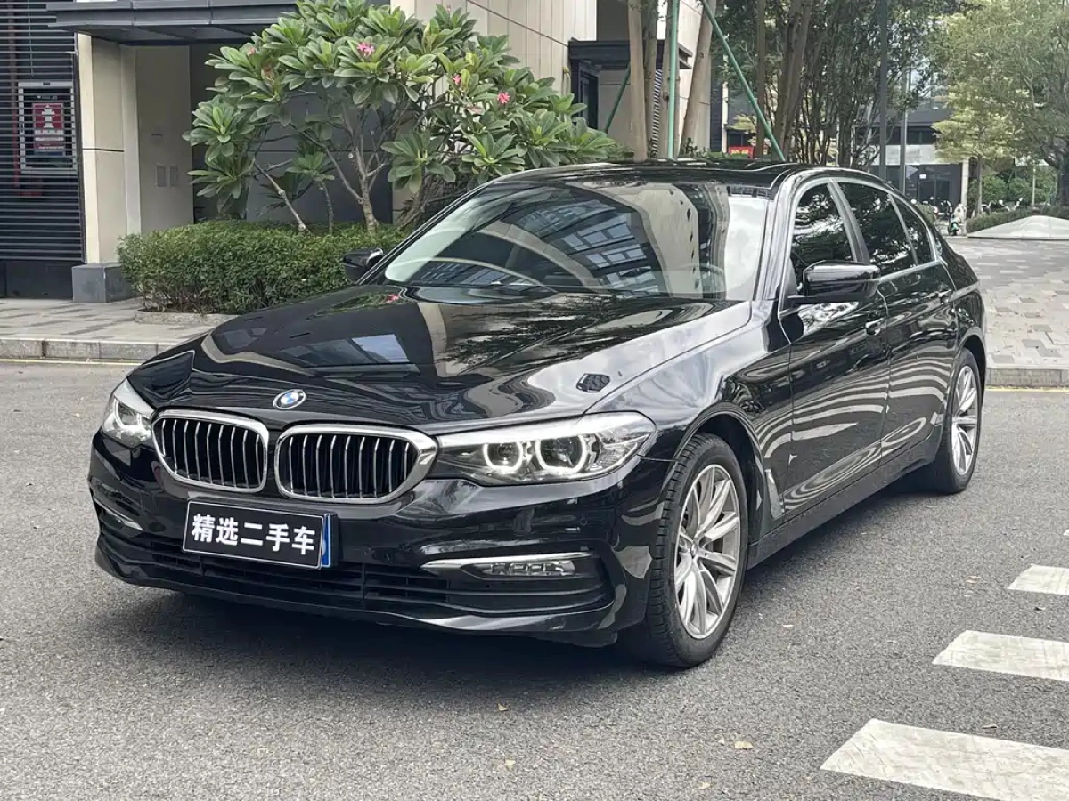 BMW 5-SERIES  2019