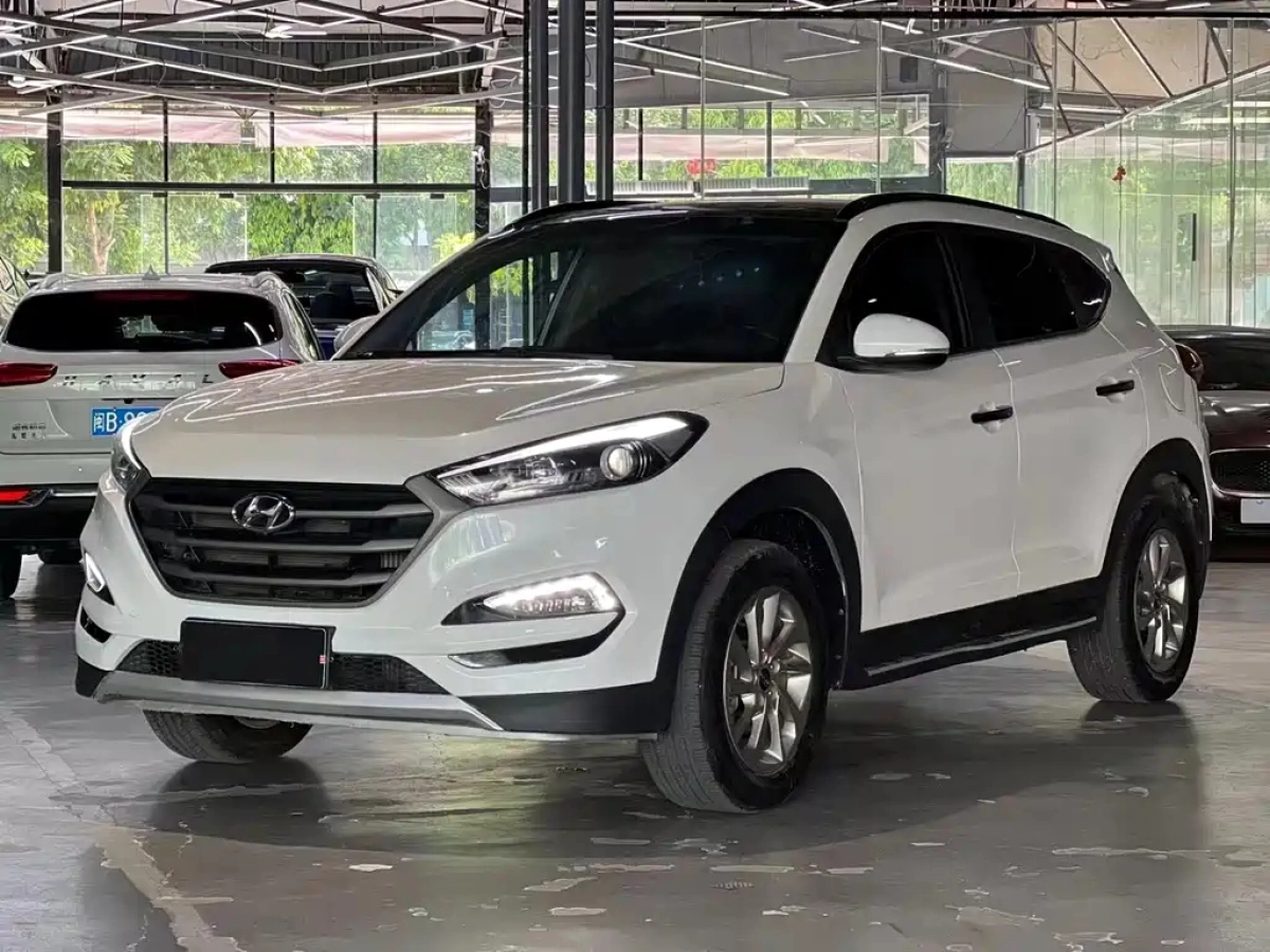 HYUNDAI TUCSON  2018