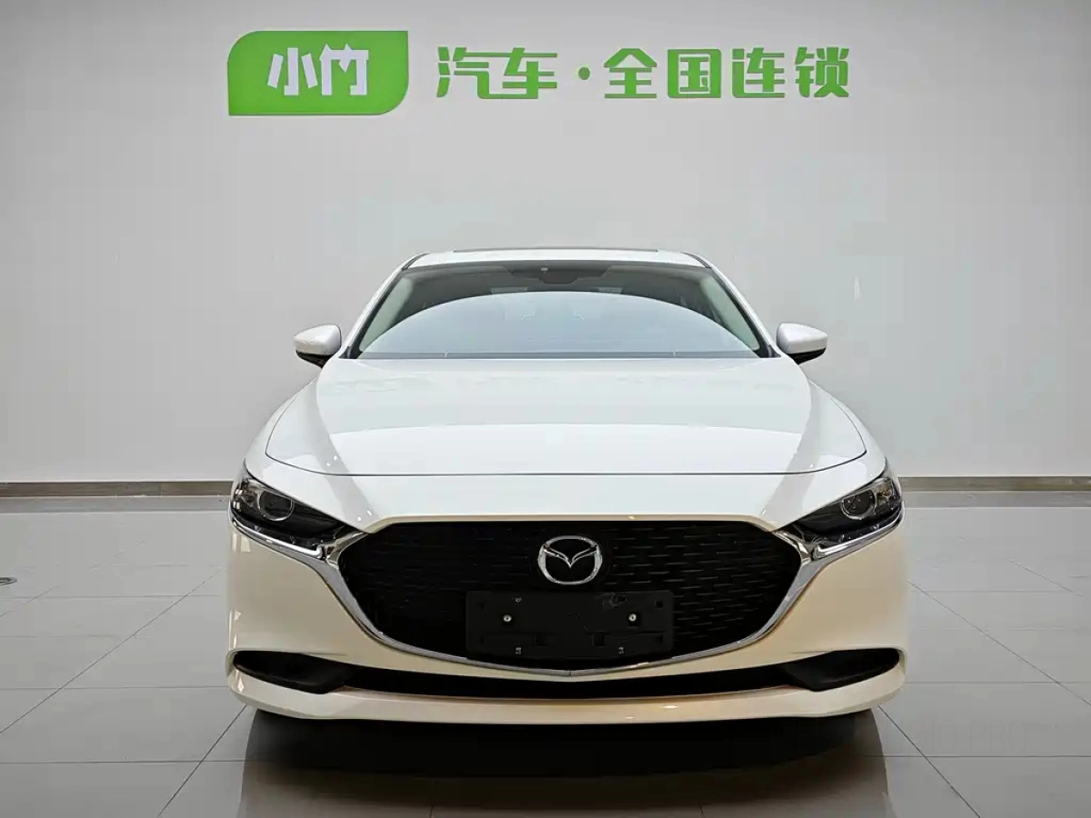 MAZDA 3 AXELA