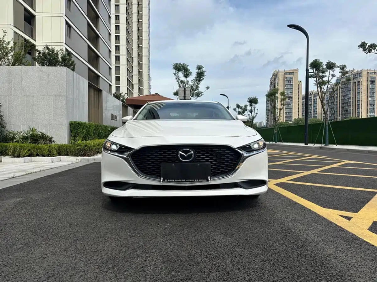 MAZDA 3 AXELA