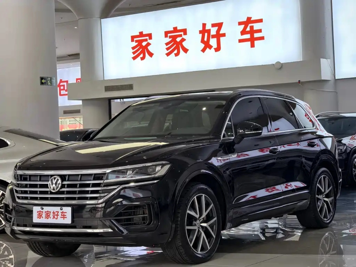 VOLKSWAGEN TOUAREG  2019