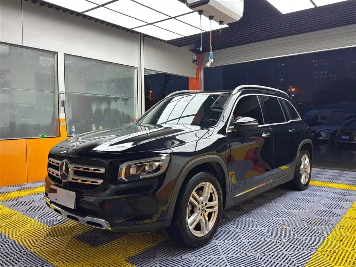MERCEDES BENZ GLB  2022