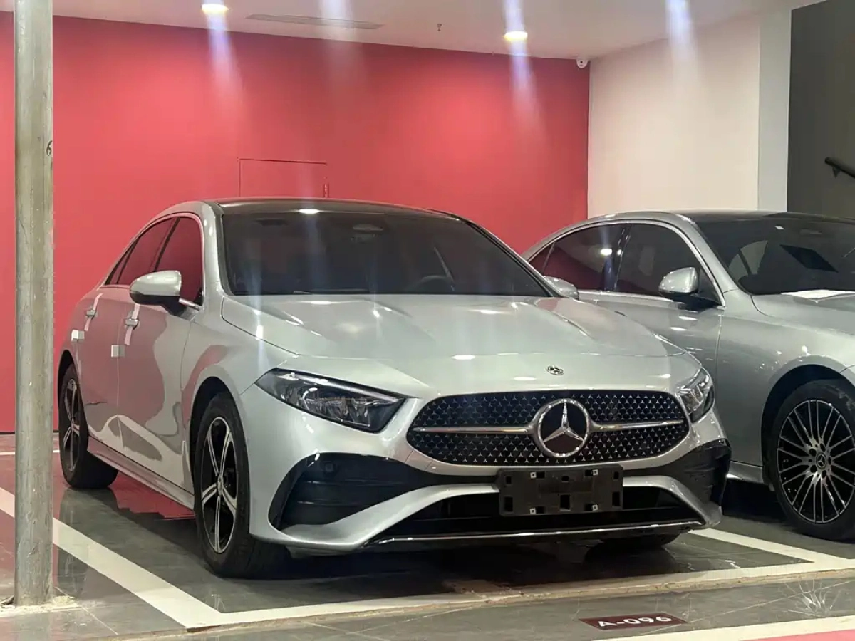MERCEDES BENZ A-CLASS  2023