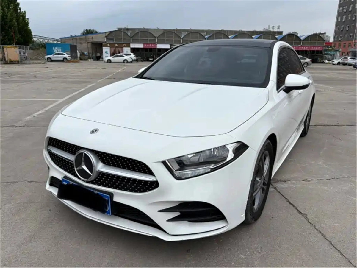 MERCEDES BENZ A-CLASS  2022