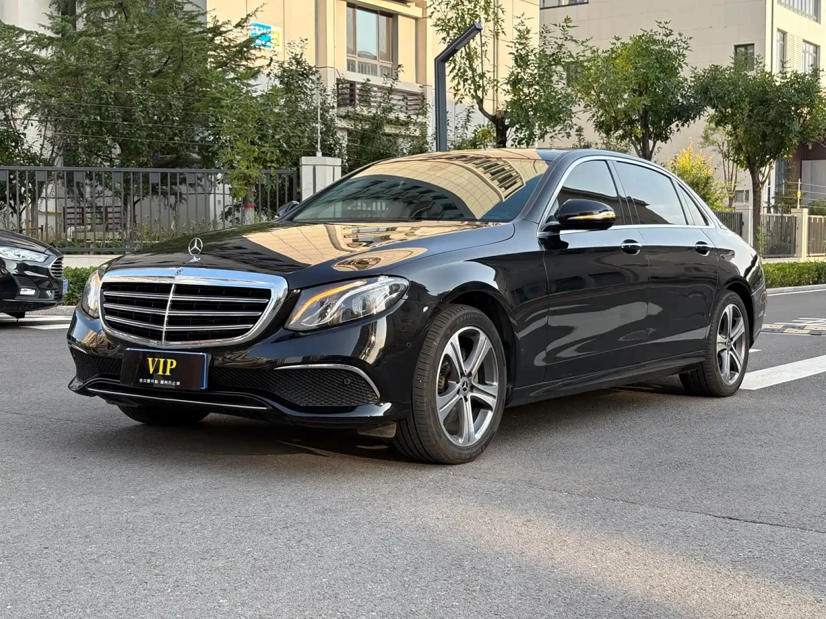 MERCEDES BENZ E-CLASS  2020