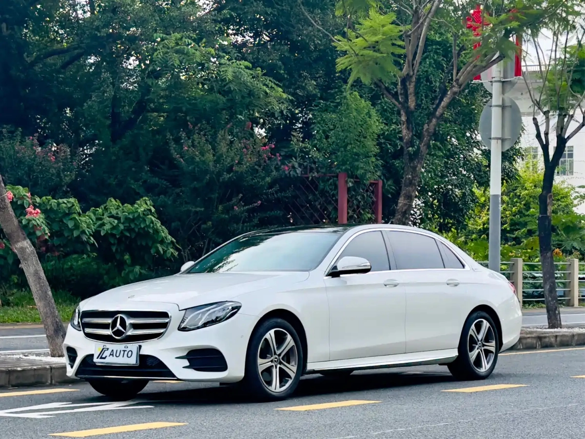 MERCEDES BENZ E-CLASS  2020