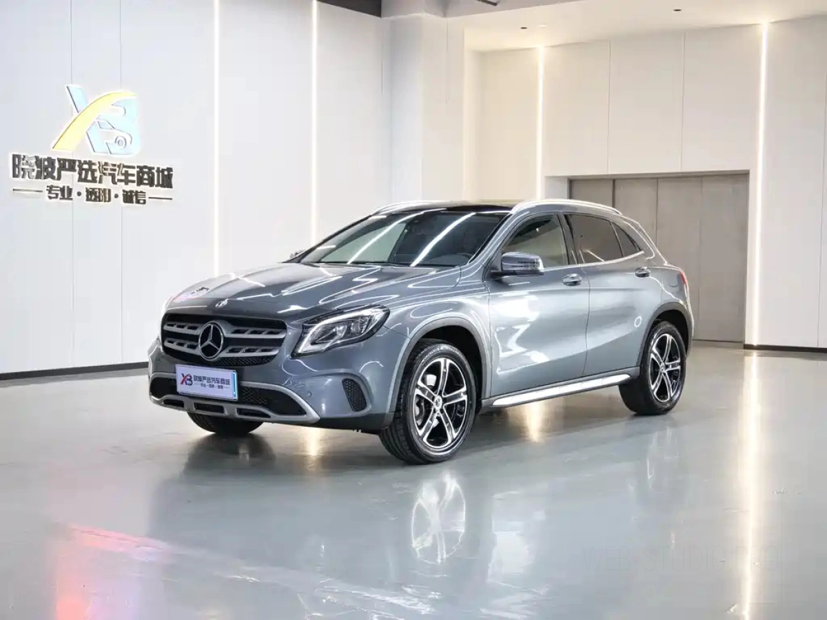 MERCEDES BENZ GLA  2019