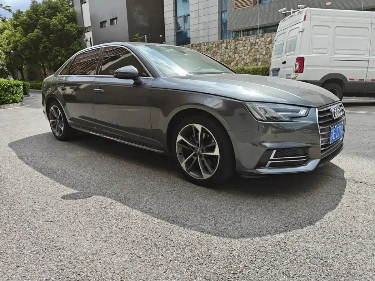 AUDI A4L