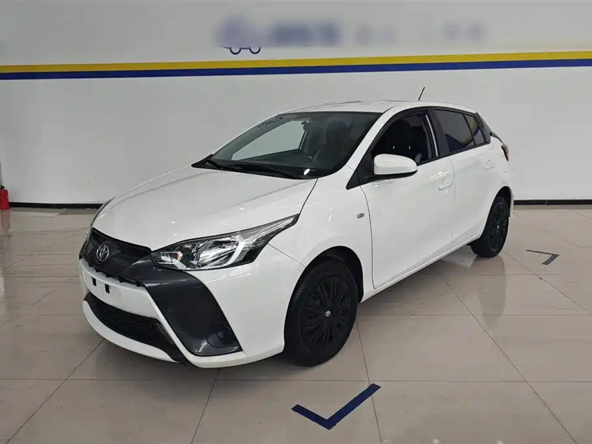 TOYOTA YARIS L INDULGENCE  2022