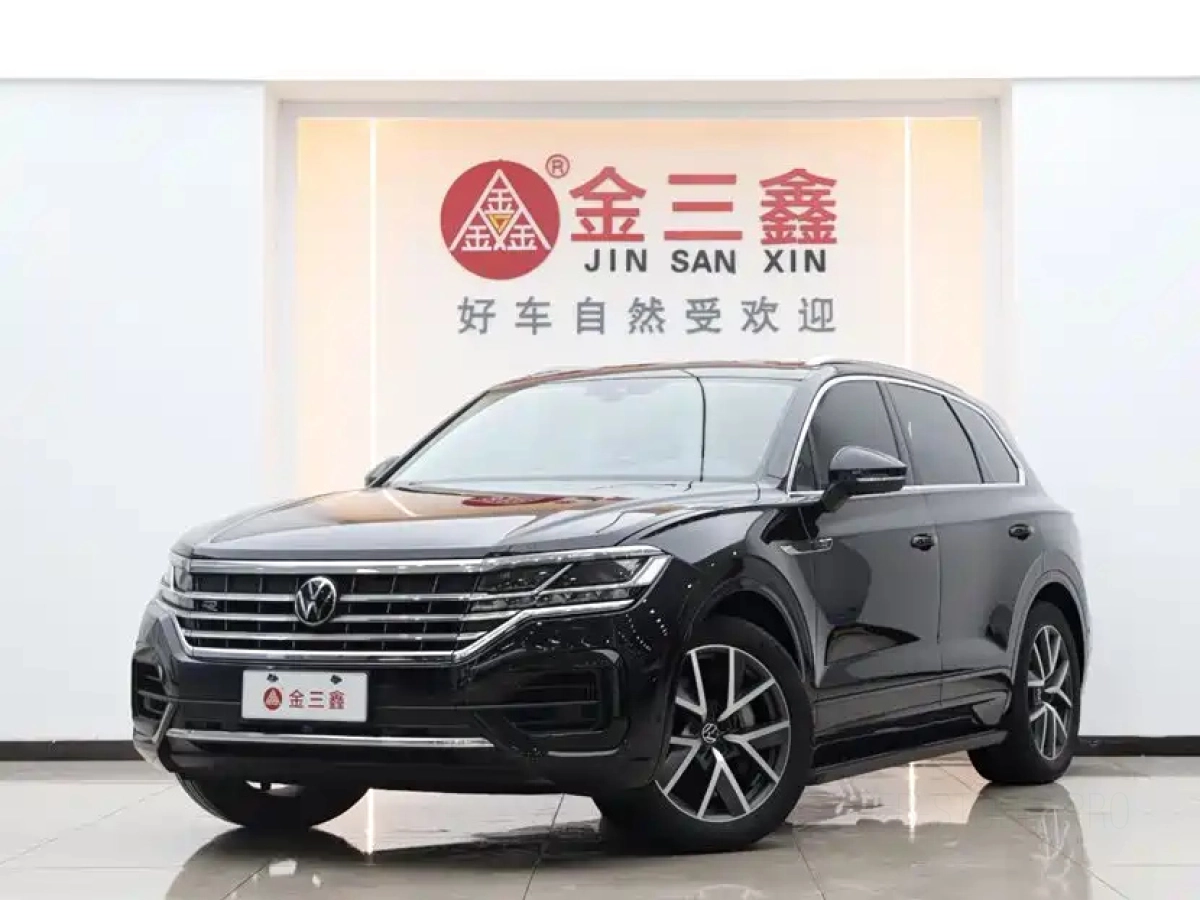 VOLKSWAGEN TOUAREG  2024
