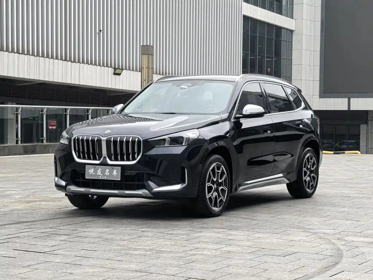 BMW X1  2024