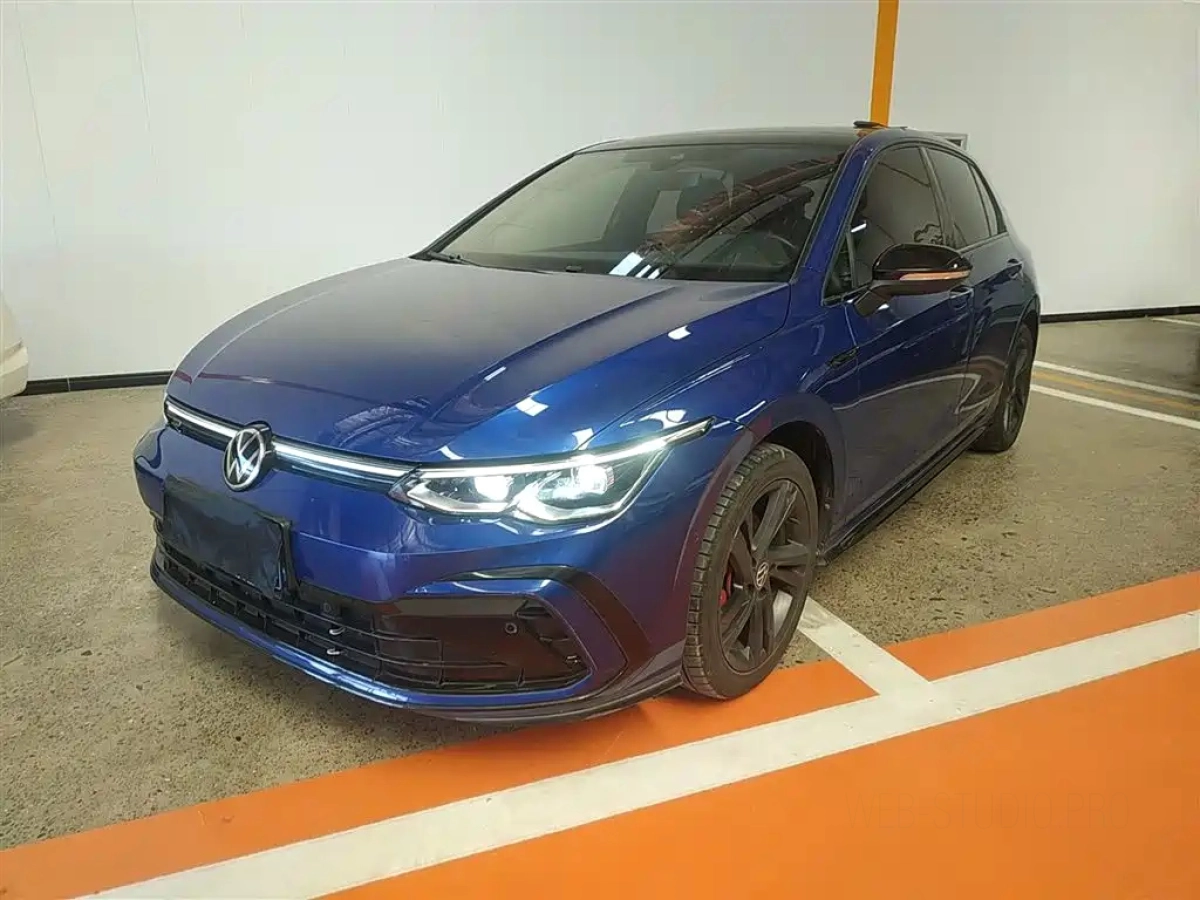 VOLKSWAGEN GOLF  2021