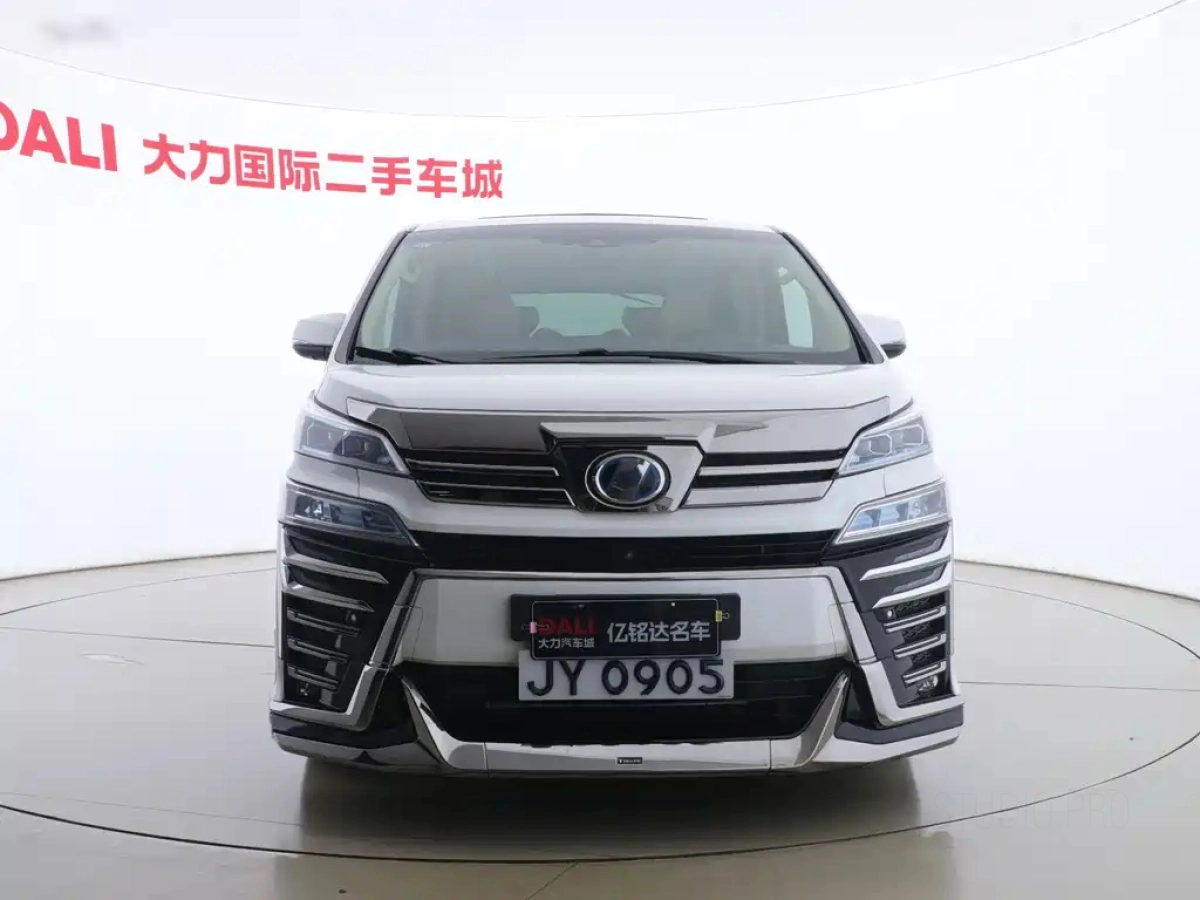 TOYOTA VELLFIRE