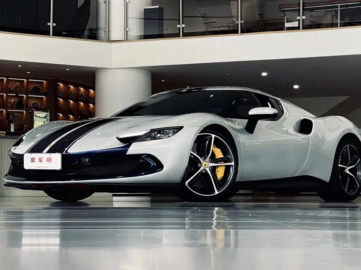 FERRARI 296  2024
