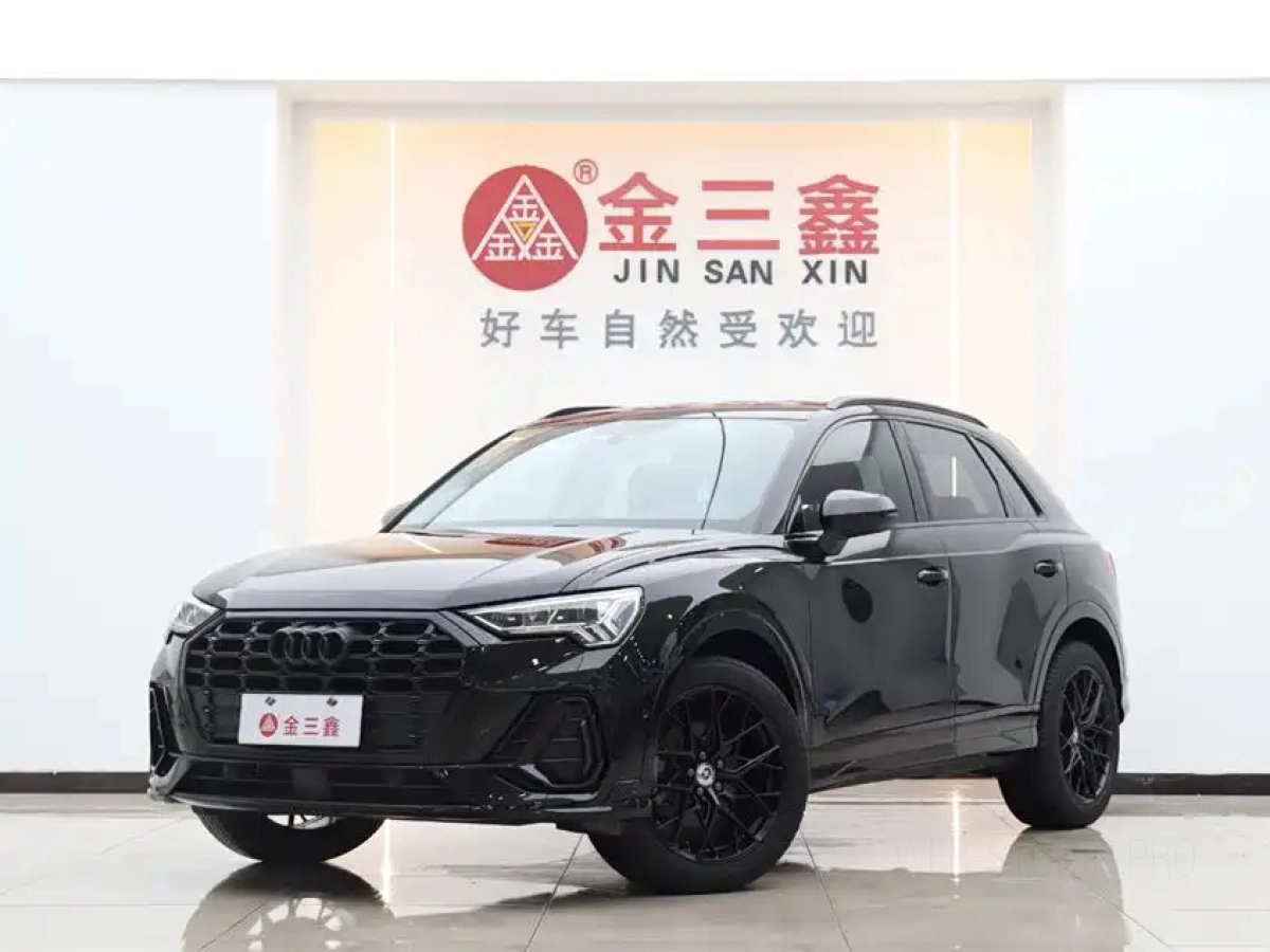 AUDI Q3  2021