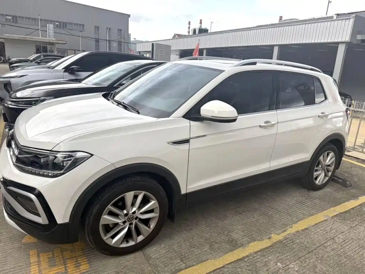 VOLKSWAGEN T-CROSS  2022