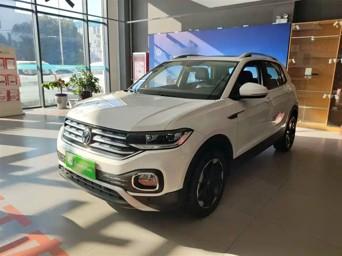 VOLKSWAGEN TACOUA  2020