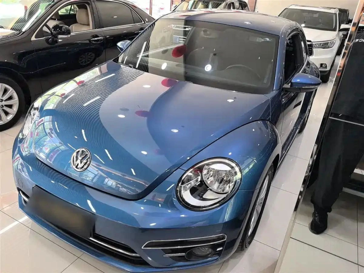 VOLKSWAGEN BEETLE  2020