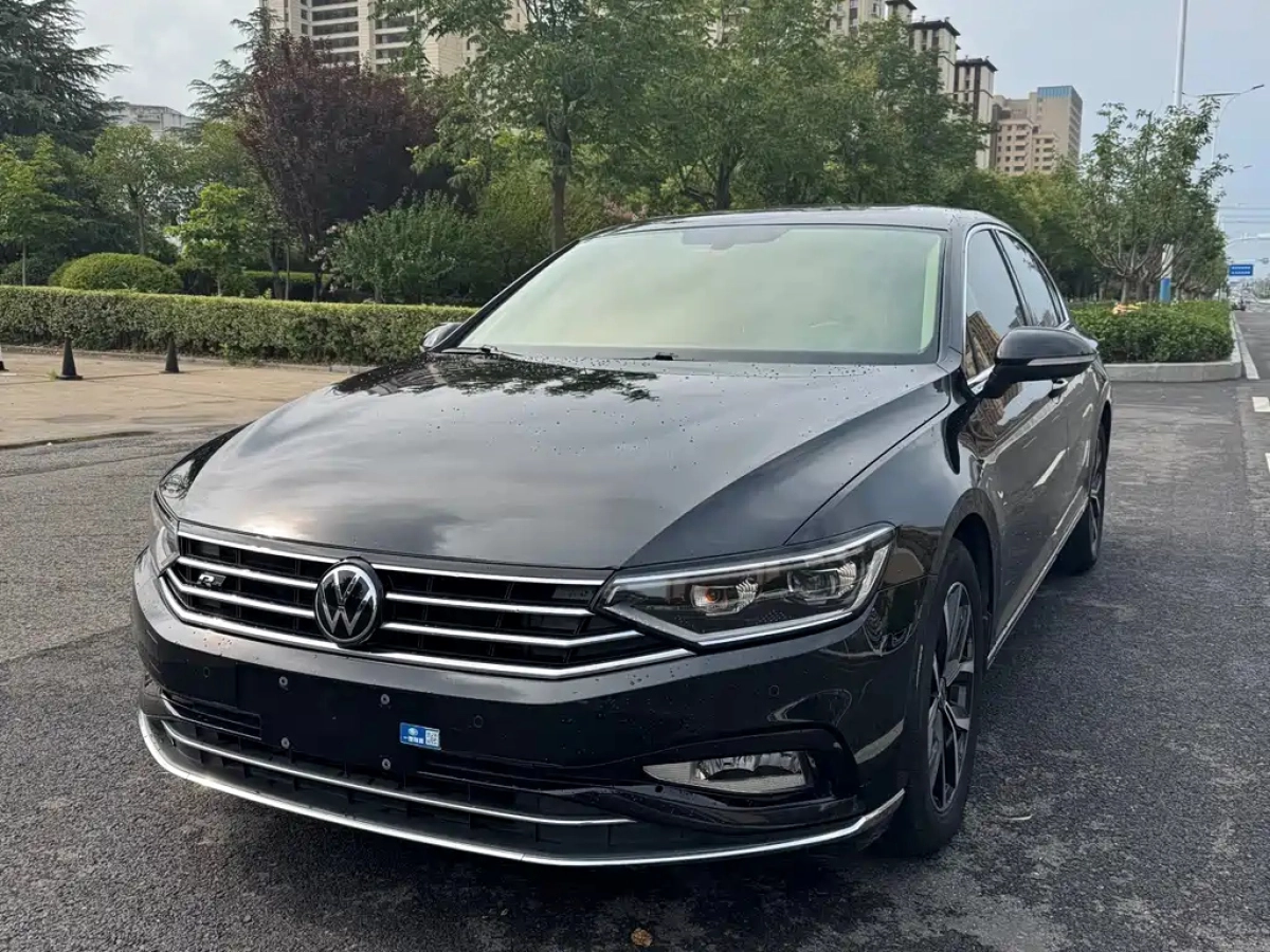 VOLKSWAGEN MAGOTAN  2022