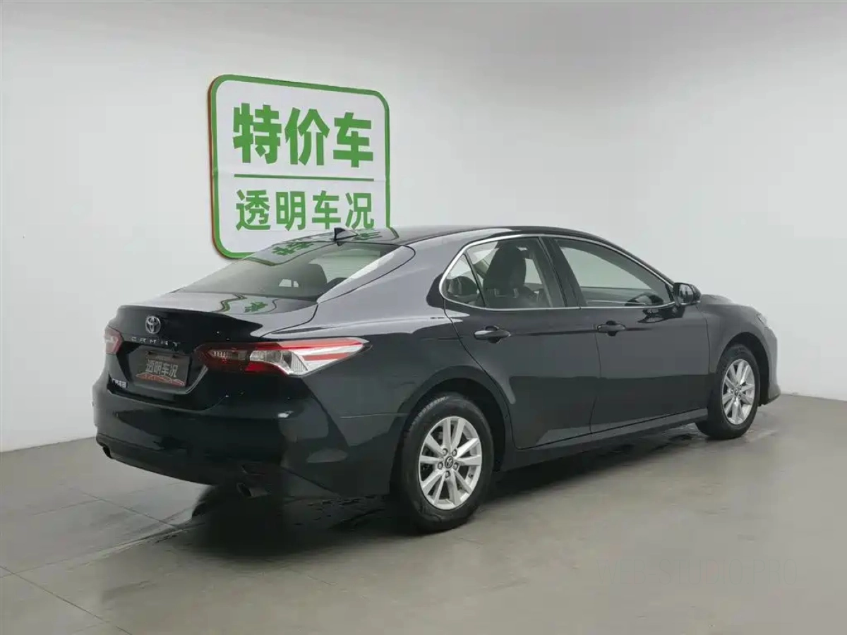 TOYOTA CAMRY
