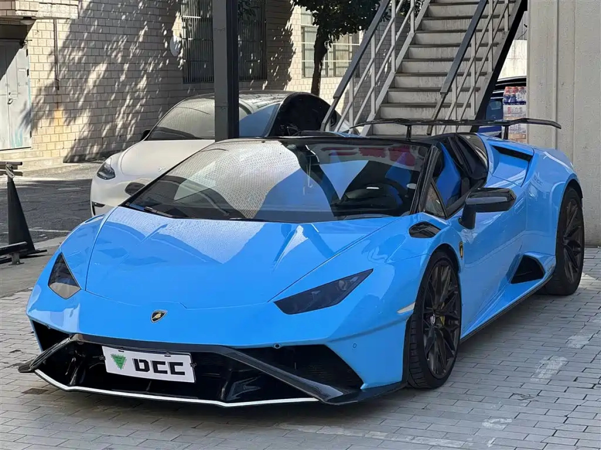LAMBORGHINI HURACAN  2021