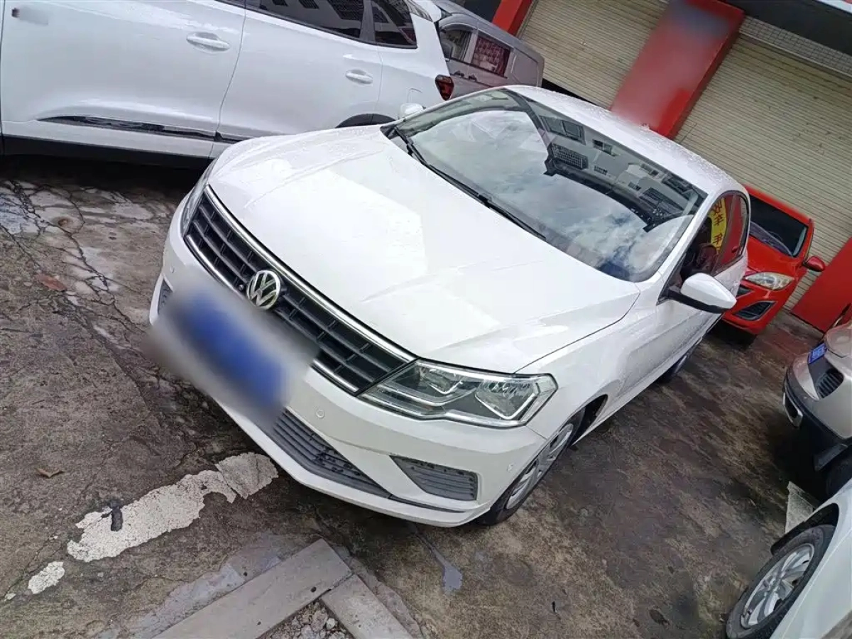 VOLKSWAGEN JETTA  2018