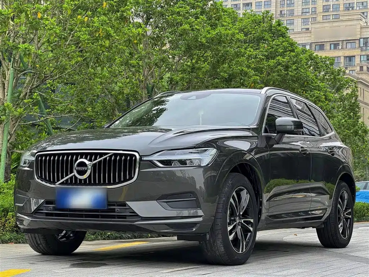 VOLVO XC60  2019