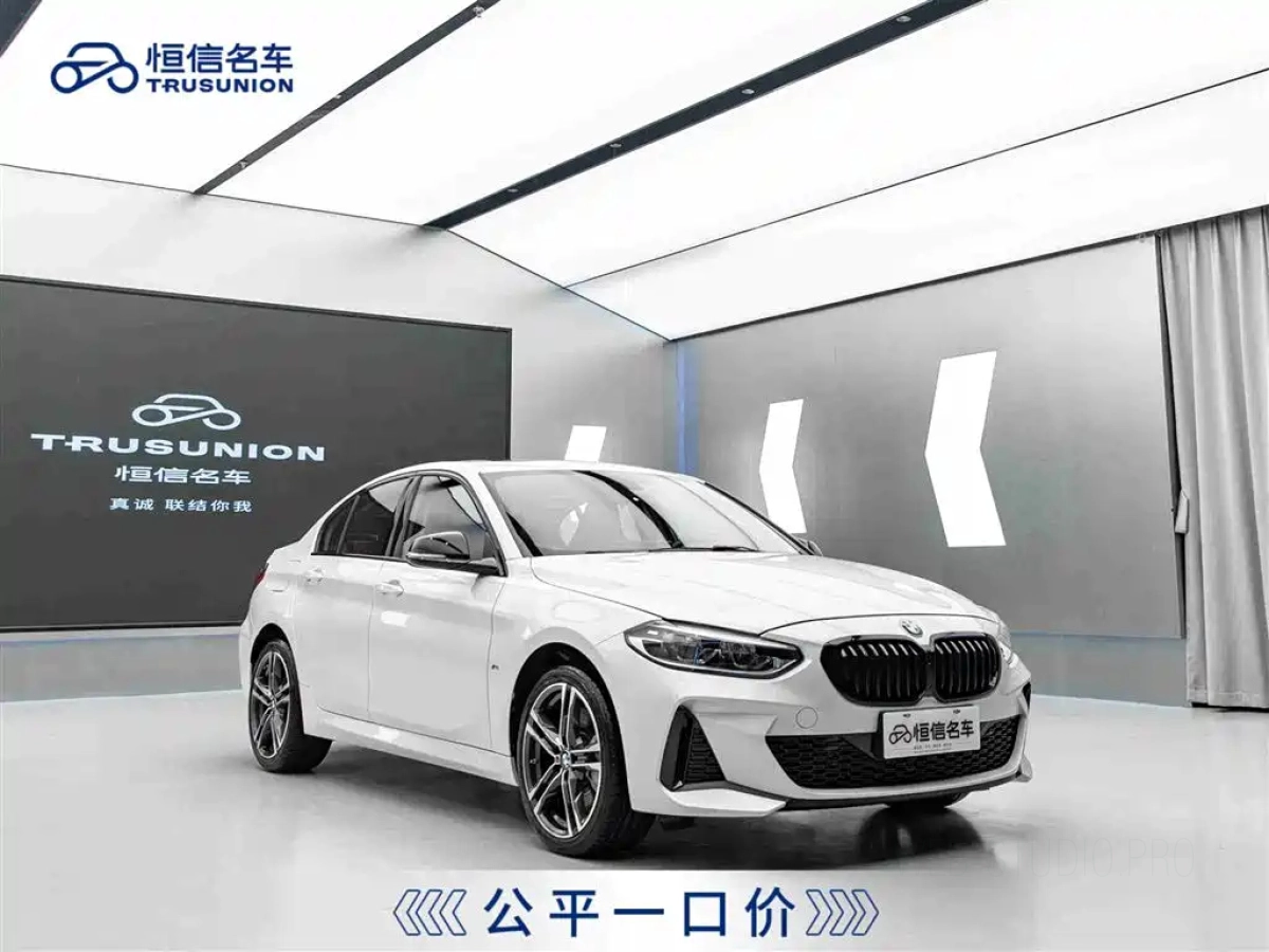 BMW 1-SERIES  2022