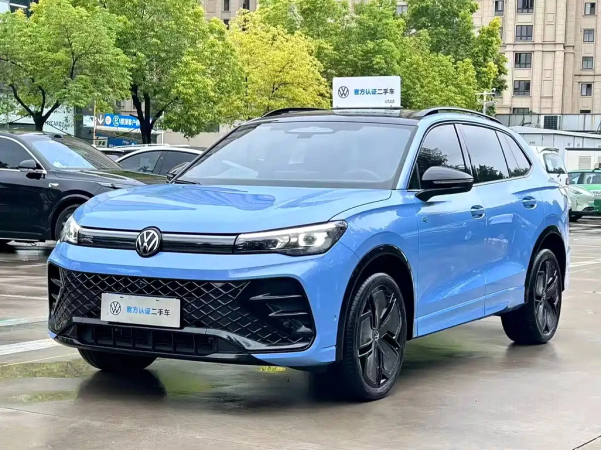 VOLKSWAGEN TIGUAN L  2024