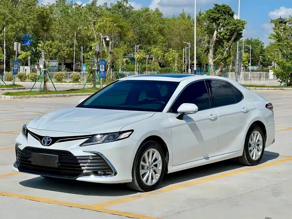 TOYOTA CAMRY  2023