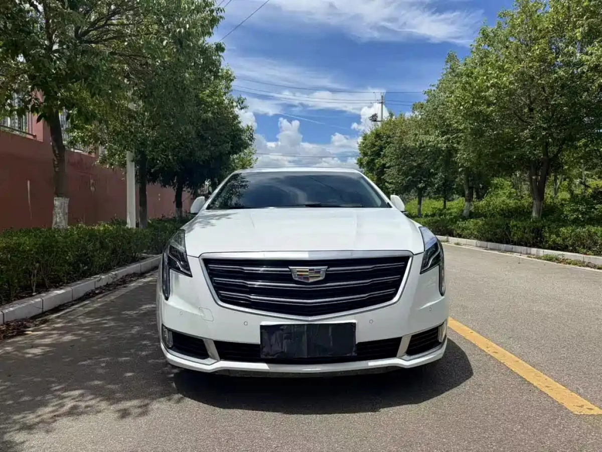 CADILLAC XTS