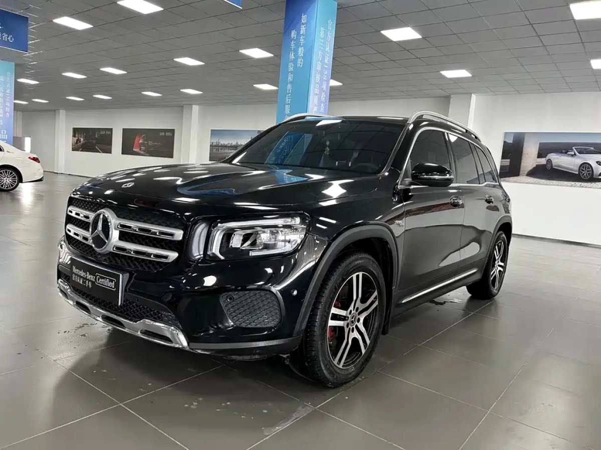 MERCEDES BENZ GLB  2022