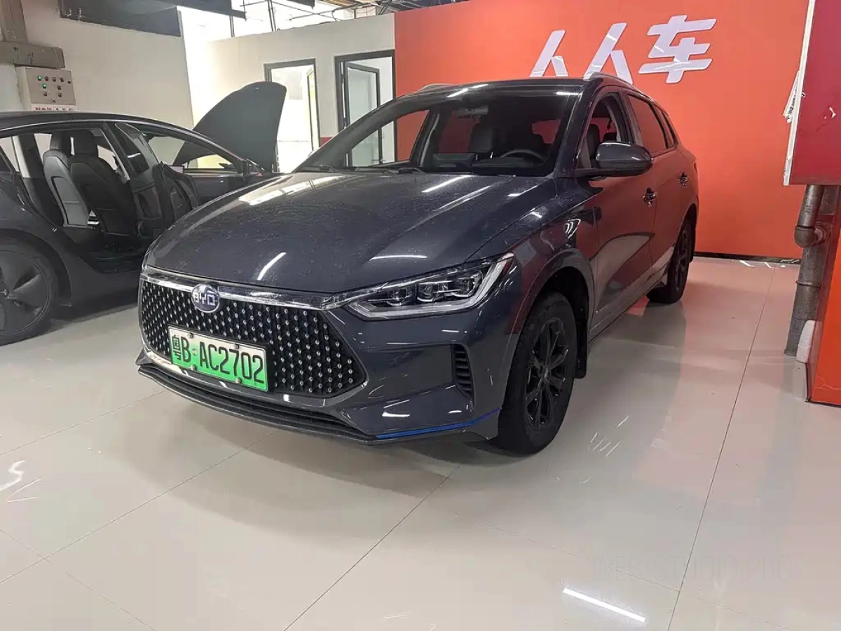BYD E2