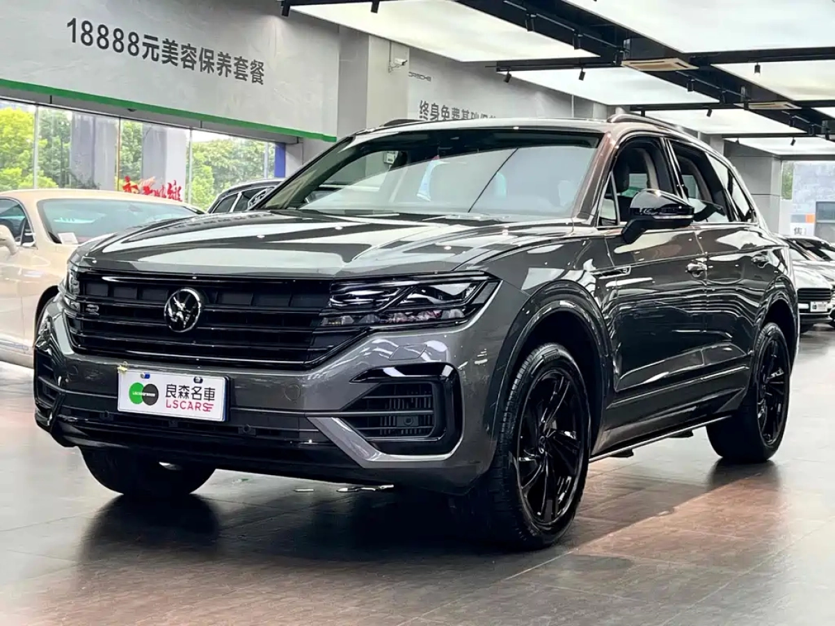VOLKSWAGEN TOUAREG  2024