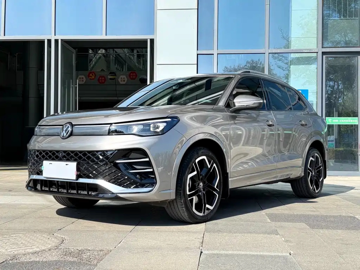 VOLKSWAGEN TIGUAN L  2025