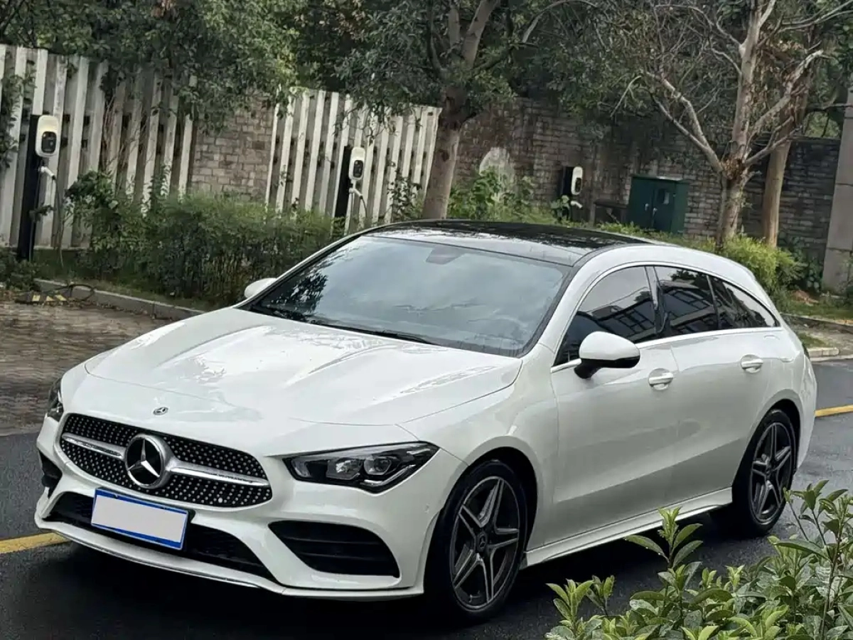 MERCEDES BENZ CLA  2022