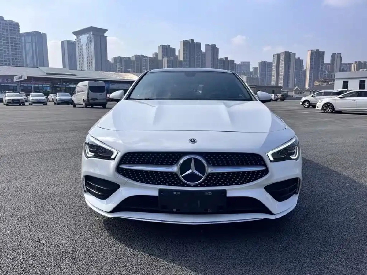 MERCEDES BENZ CLA