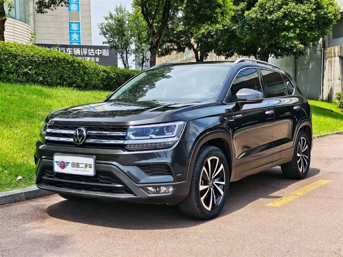 VOLKSWAGEN THARU  2023