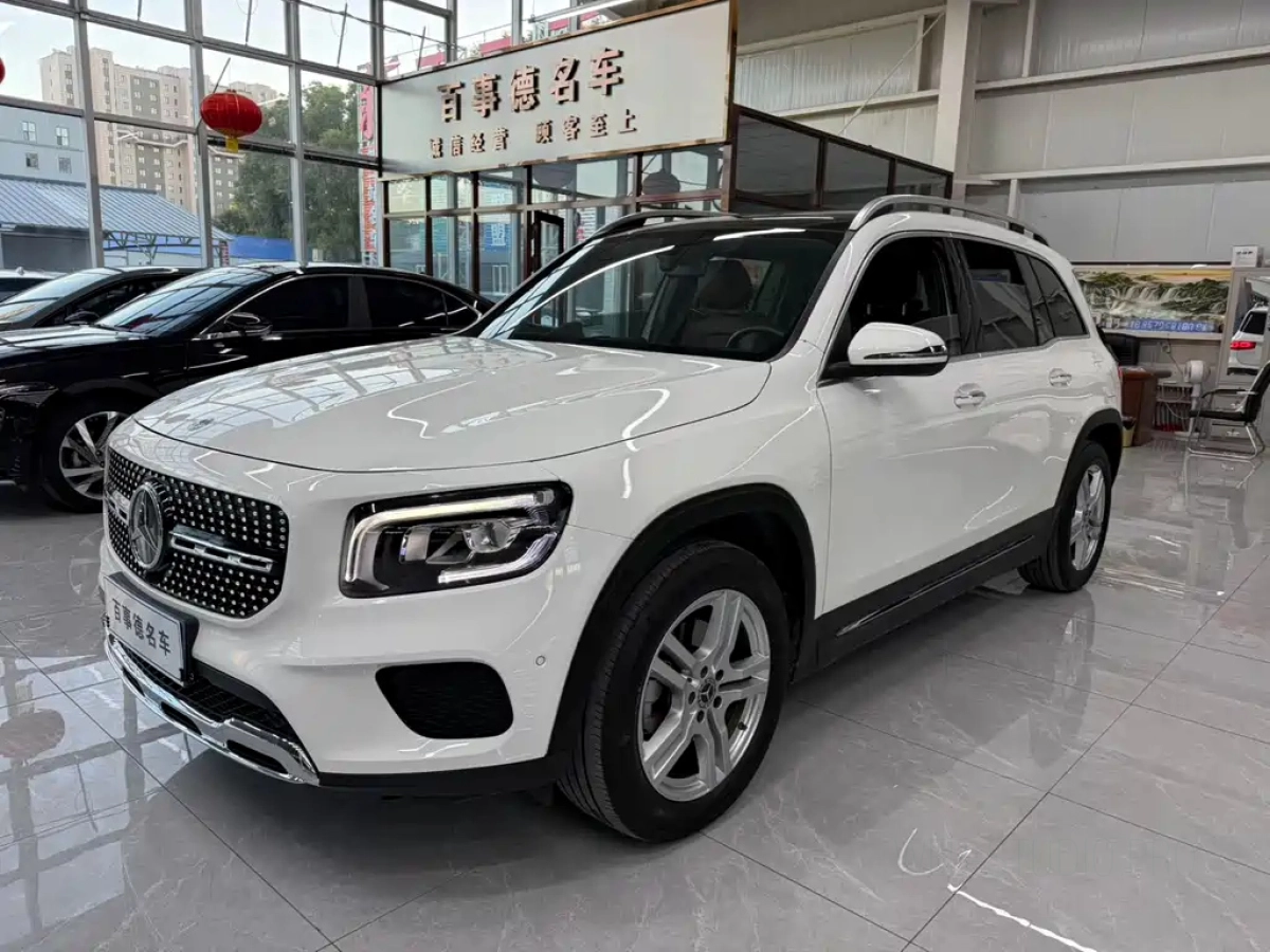 MERCEDES BENZ GLB  2022