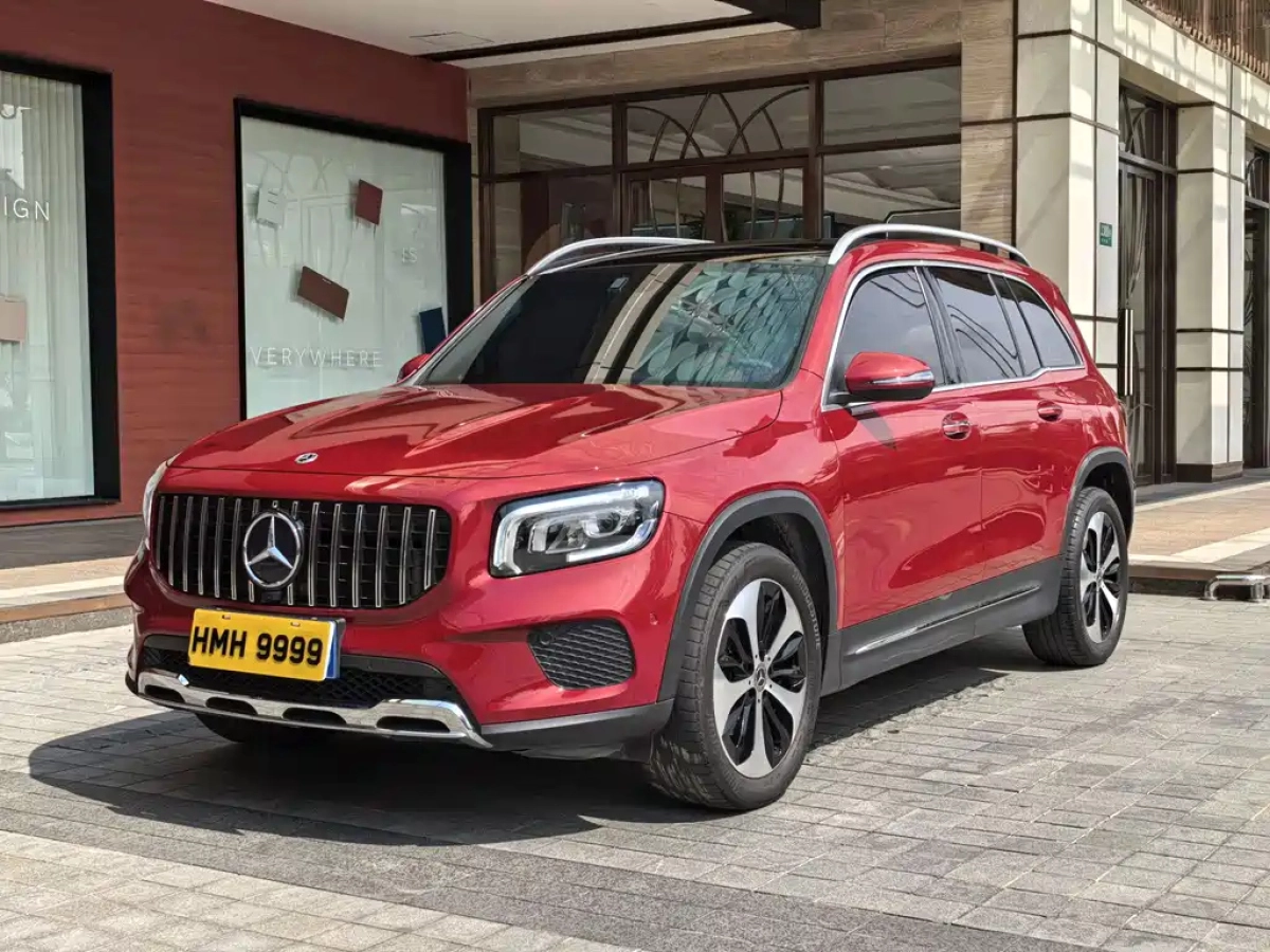 MERCEDES BENZ GLB  2022