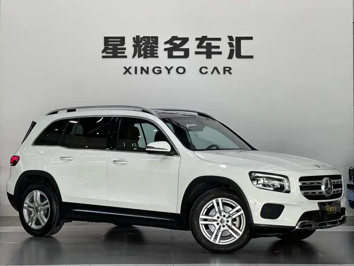 MERCEDES BENZ GLB  2022