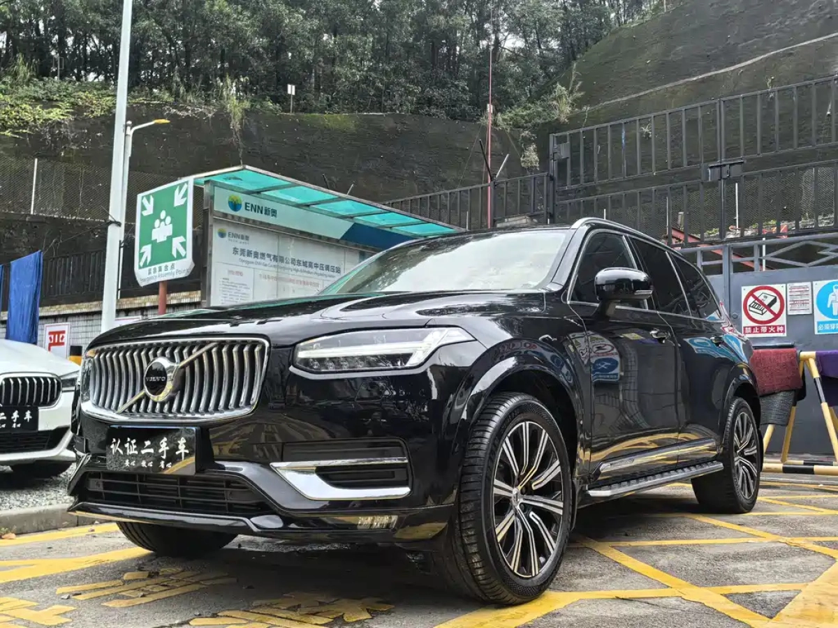 VOLVO XC90  2021