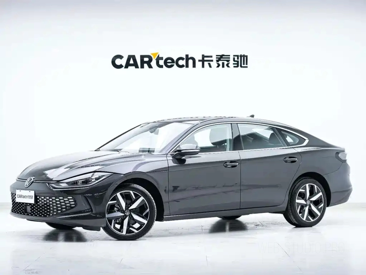 VOLKSWAGEN LAMANDO  2025