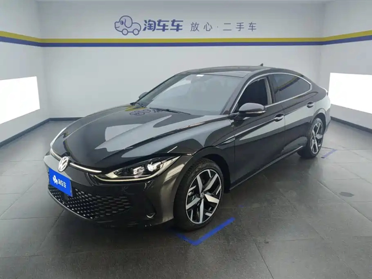 VOLKSWAGEN LAMANDO  2023