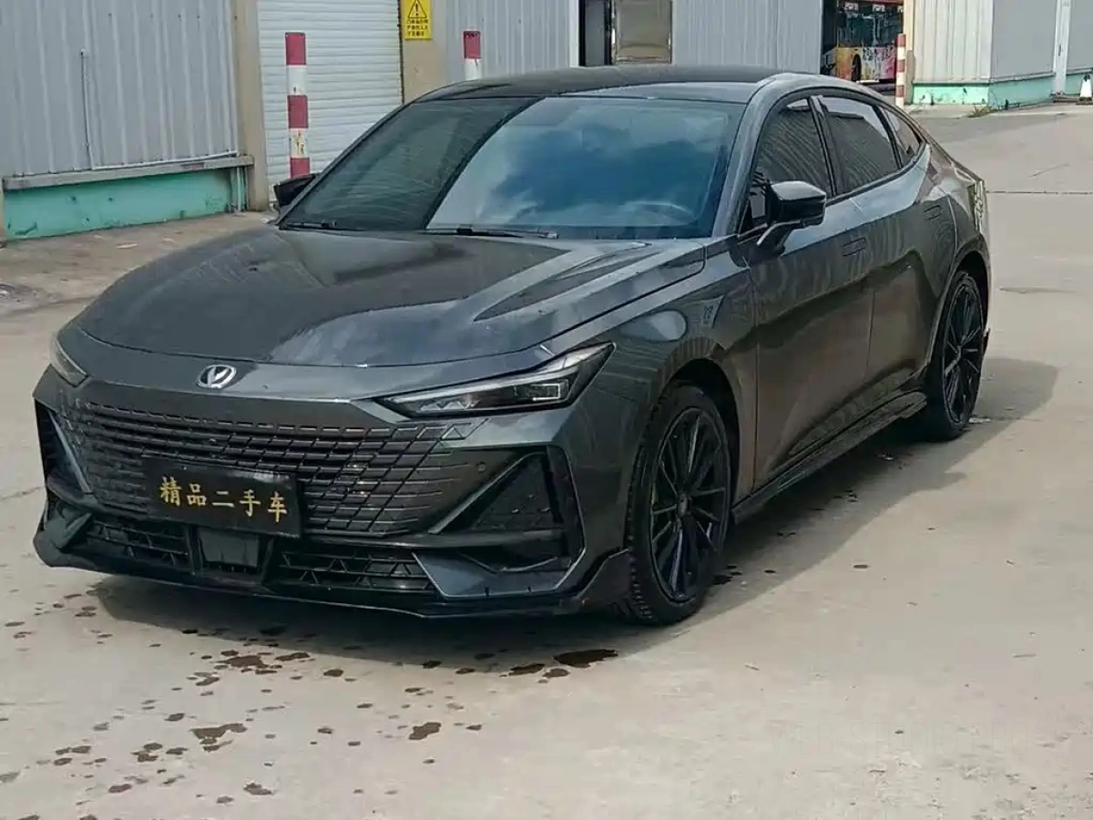 CHANGAN UNI-V  2022