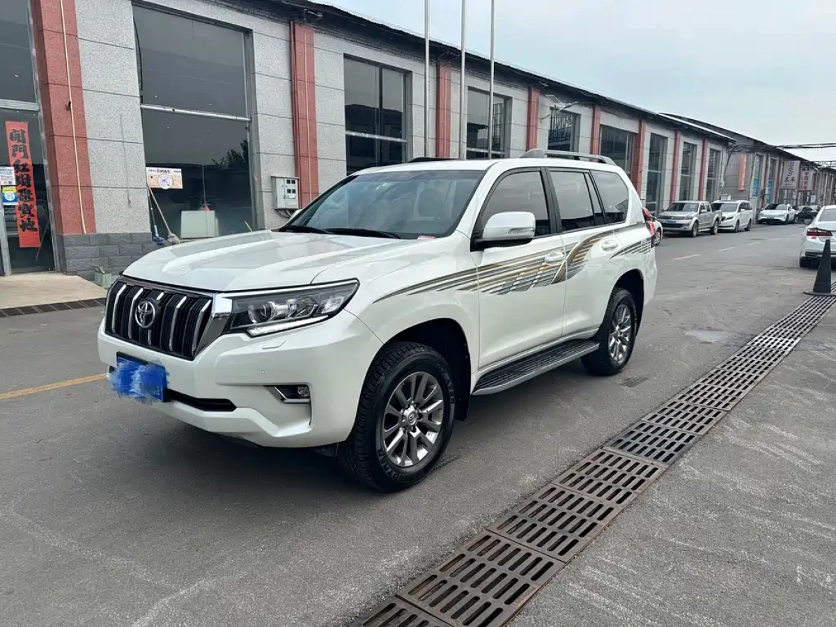 TOYOTA PRADO  2018